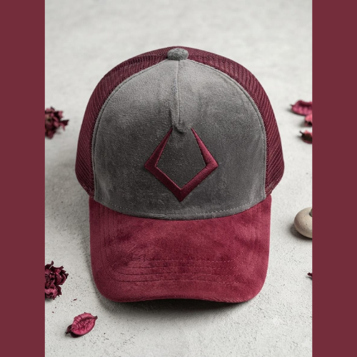 Red Wellvet cap